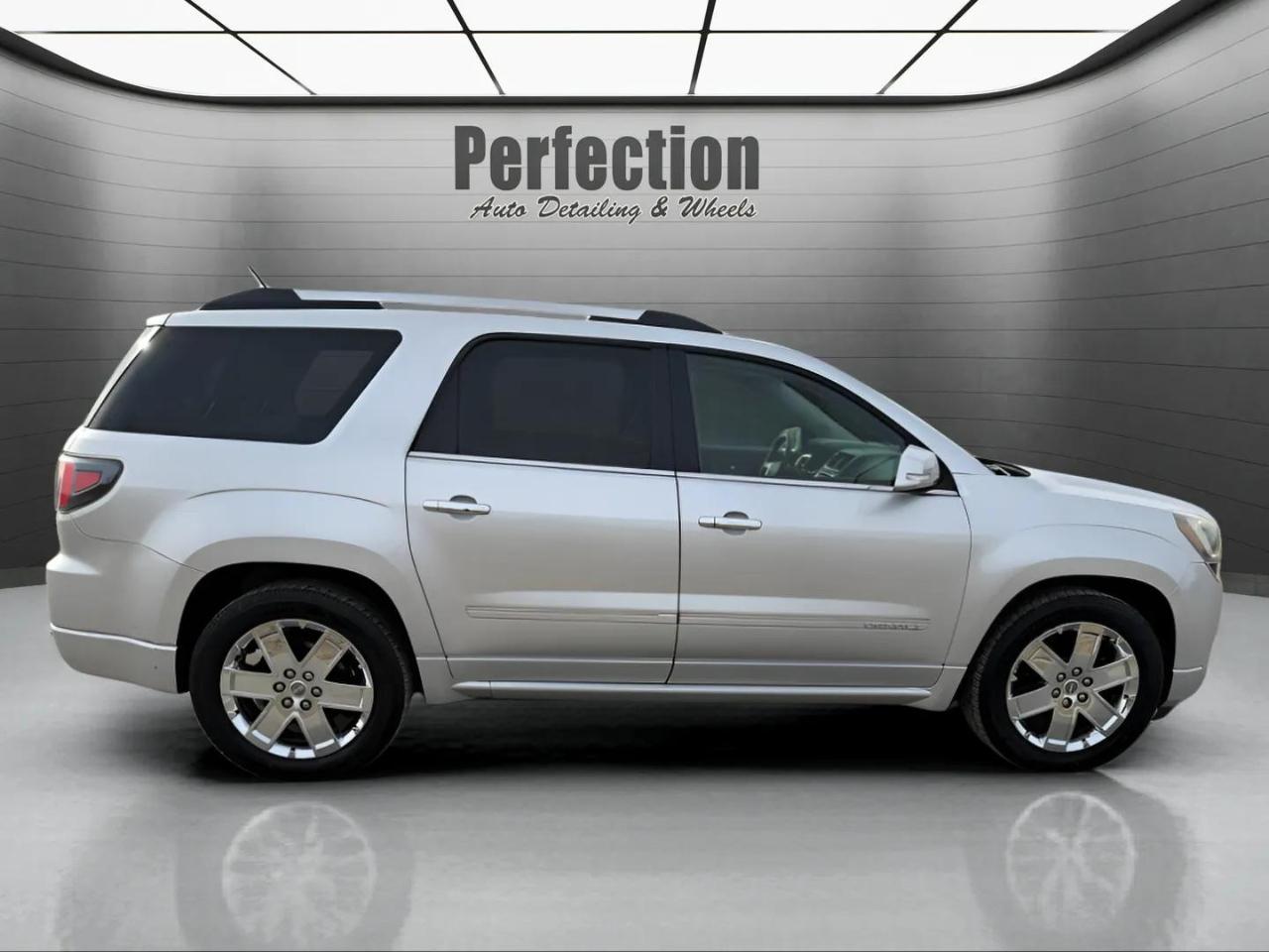GMC Acadia AWD 4dr Denali 2015