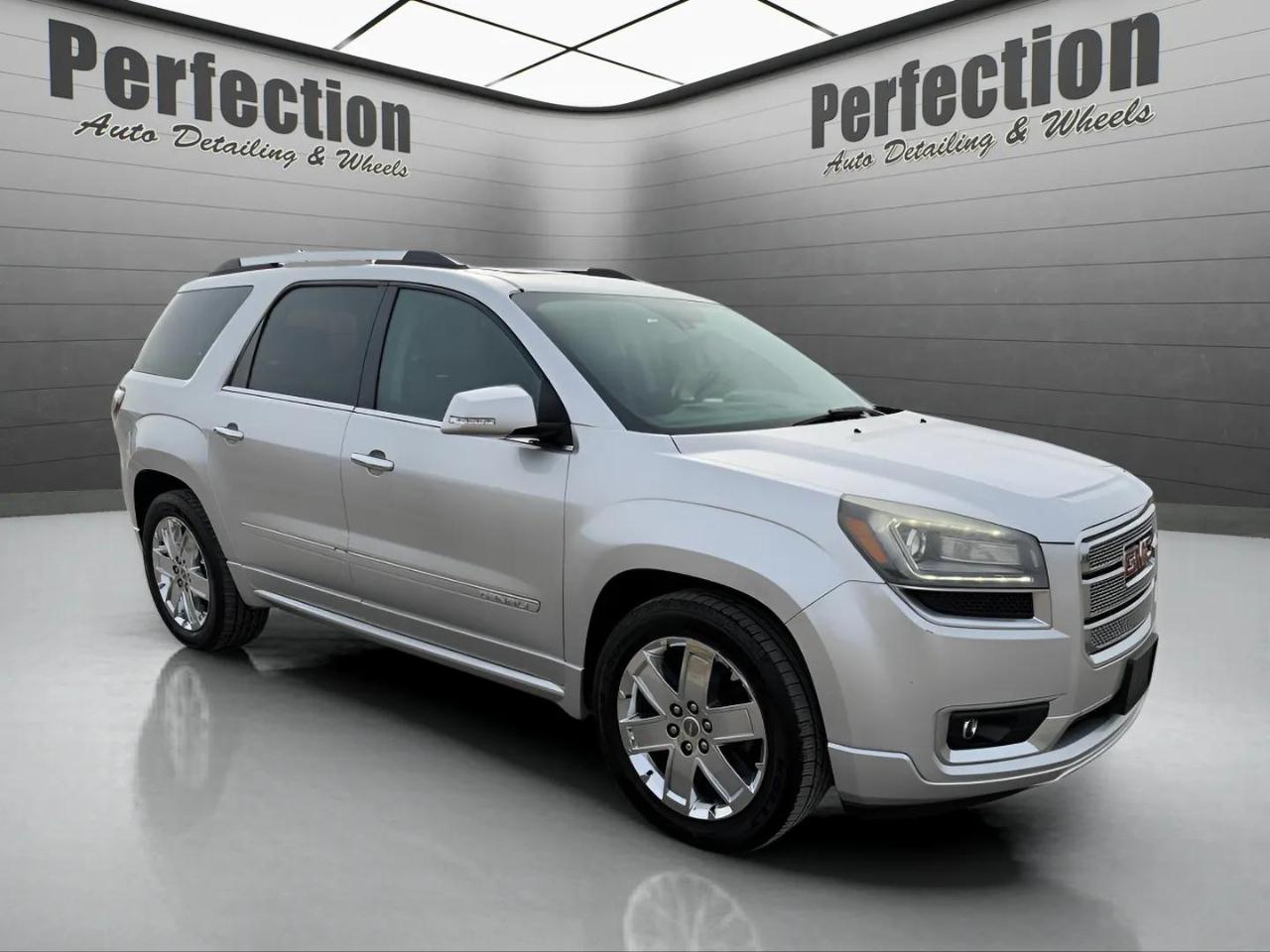 GMC Acadia AWD 4dr Denali 2015