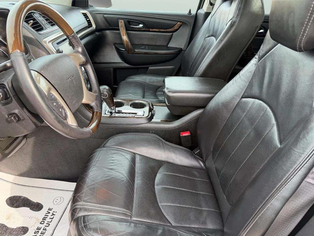 GMC Acadia AWD 4dr Denali 2015