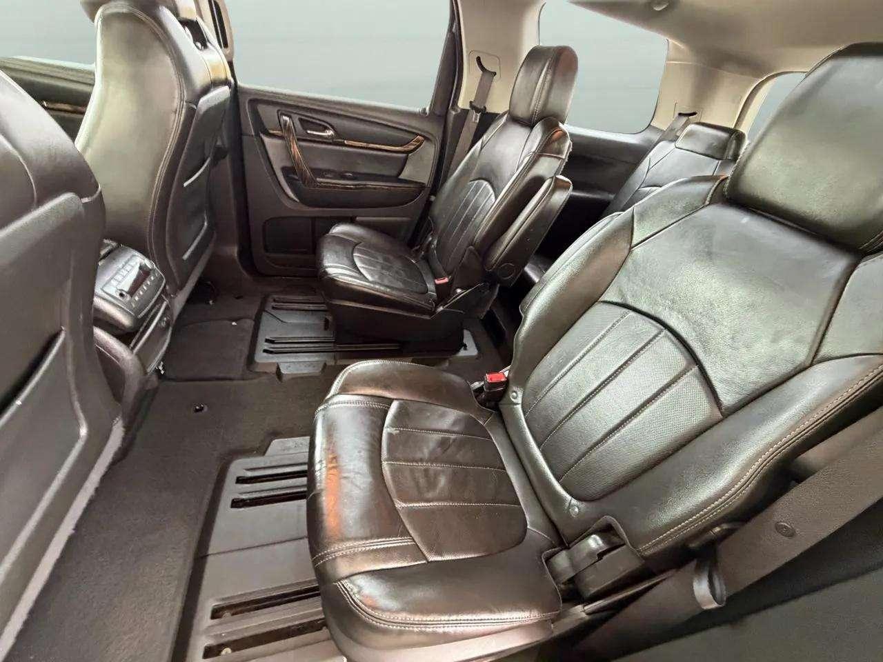 GMC Acadia AWD 4dr Denali 2015