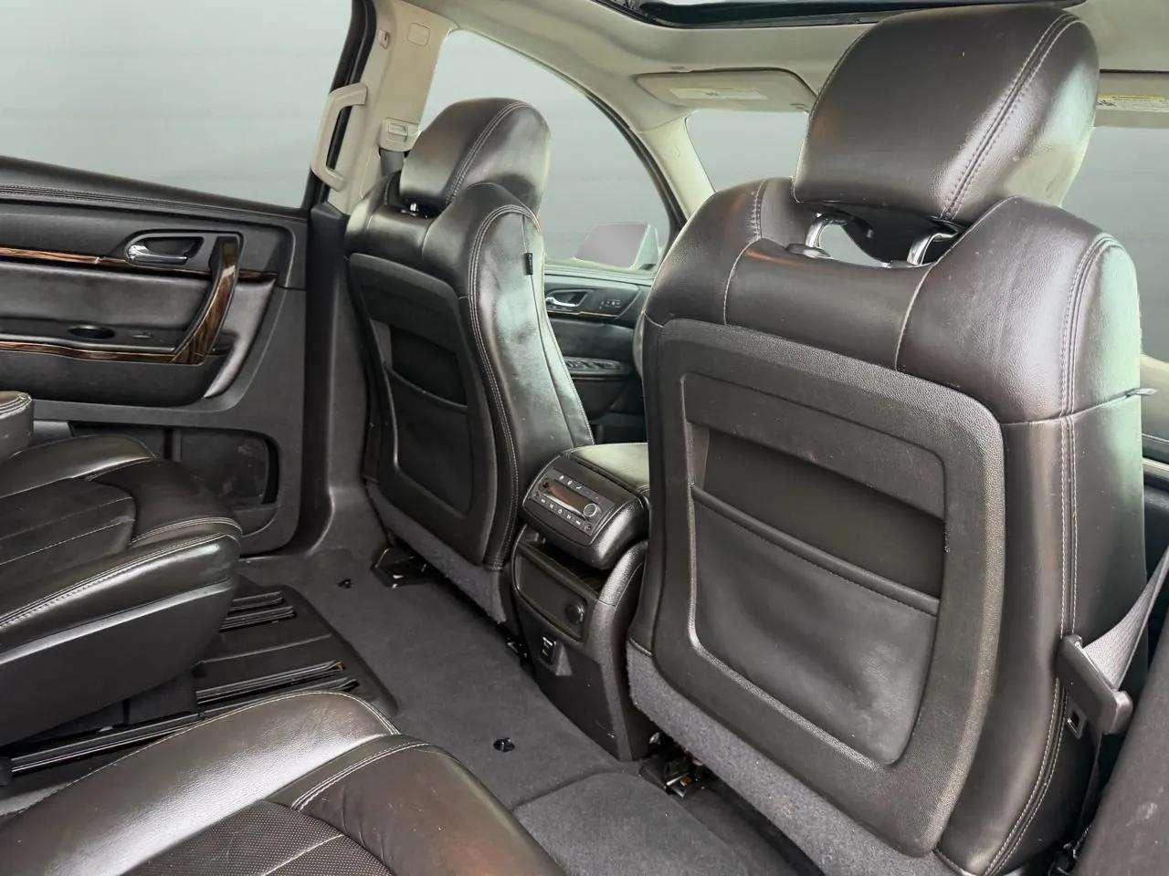 GMC Acadia AWD 4dr Denali 2015