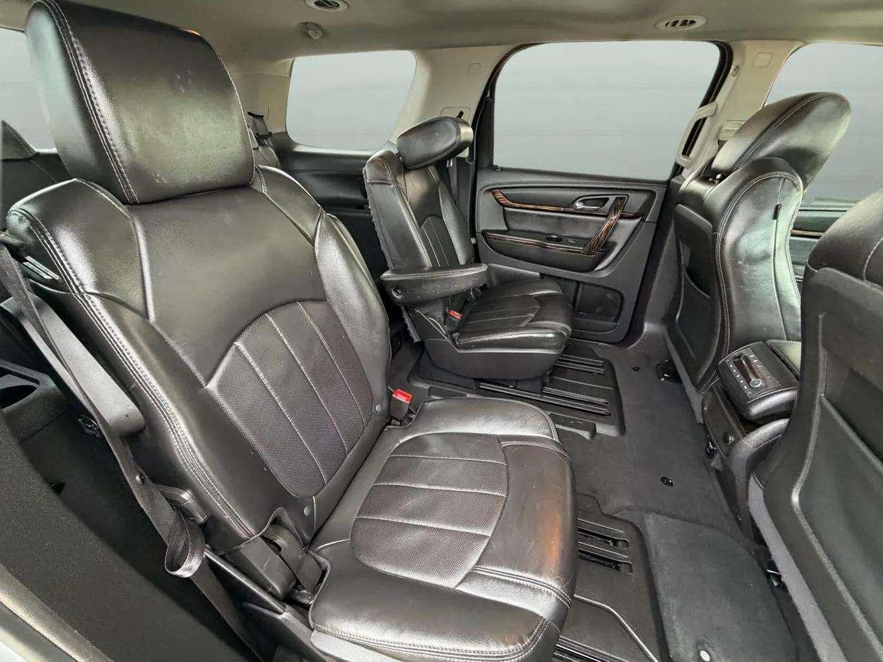 GMC Acadia AWD 4dr Denali 2015