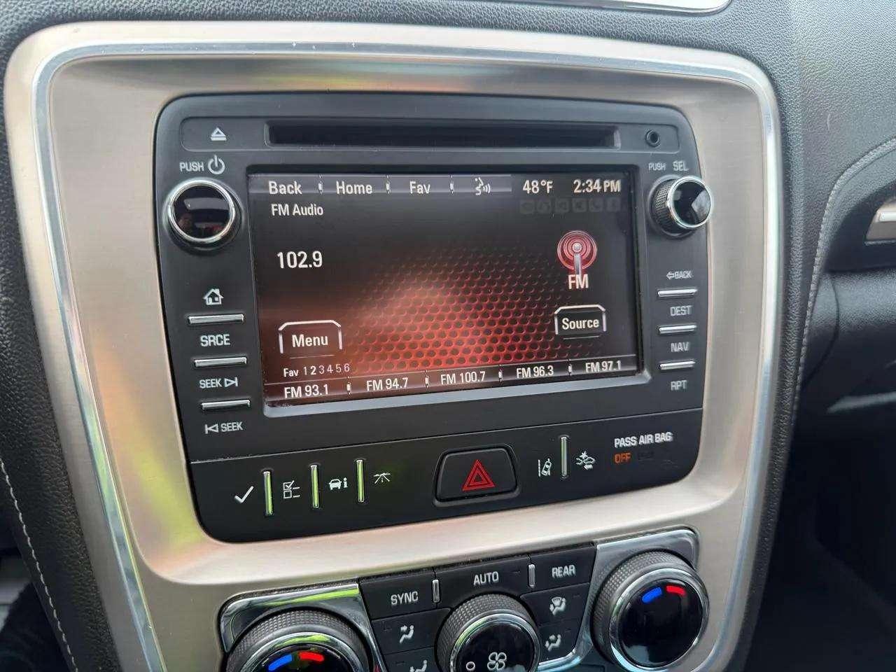 GMC Acadia AWD 4dr Denali 2015