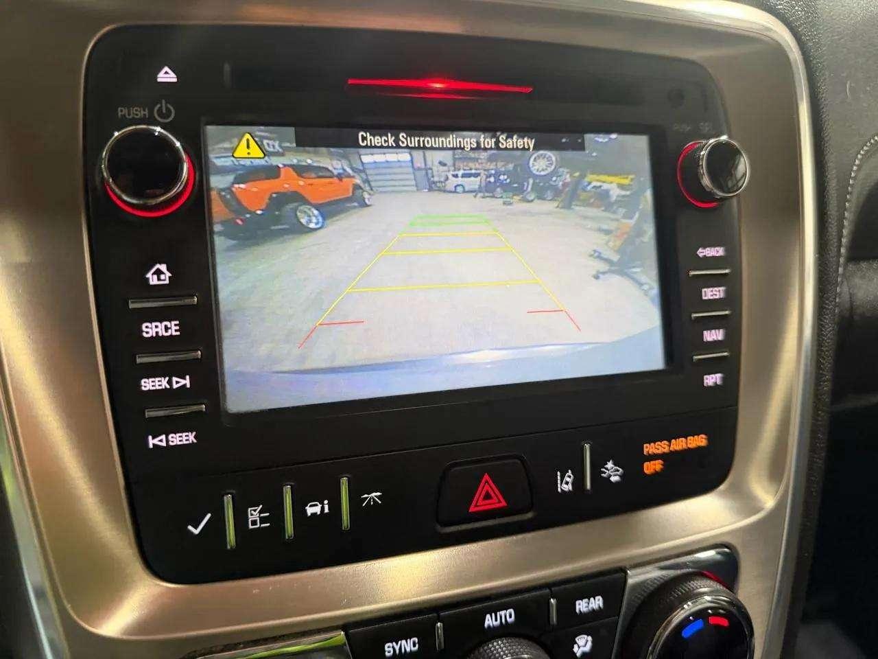 GMC Acadia AWD 4dr Denali 2015