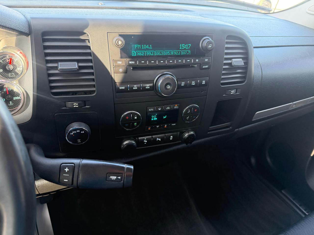 Chevrolet Silverado 1500 4WD Ext Cab 143.5" LT 2013