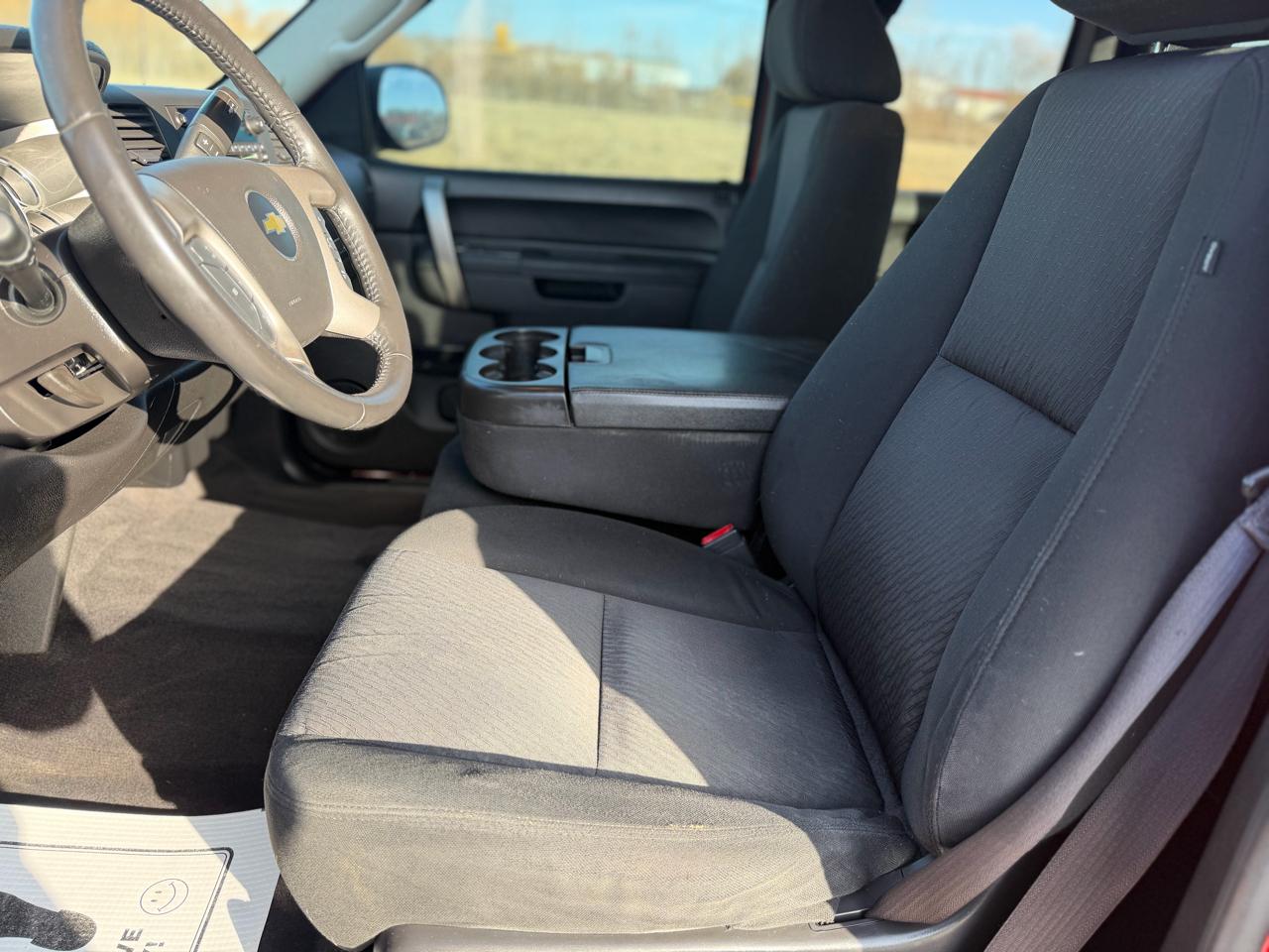 Chevrolet Silverado 1500 4WD Ext Cab 143.5" LT 2013