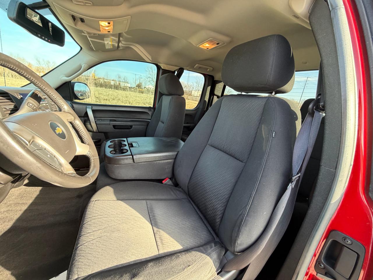 Chevrolet Silverado 1500 4WD Ext Cab 143.5" LT 2013