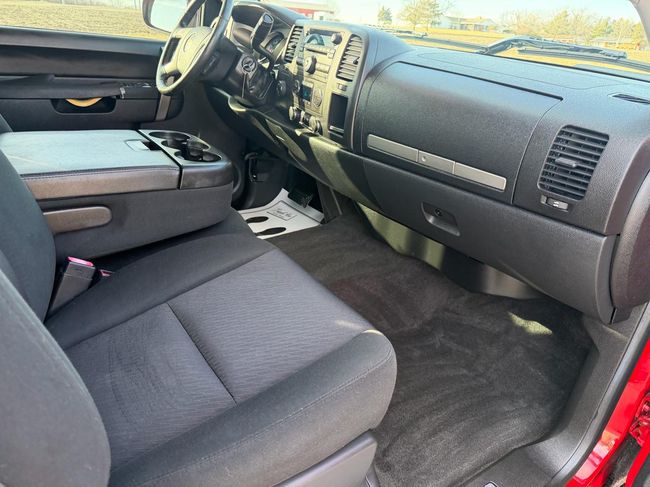 Chevrolet Silverado 1500 4WD Ext Cab 143.5" LT 2013