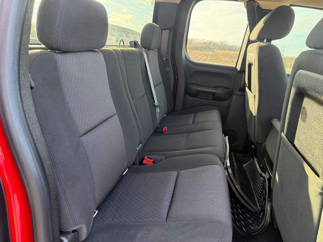 Chevrolet Silverado 1500 4WD Ext Cab 143.5" LT 2013