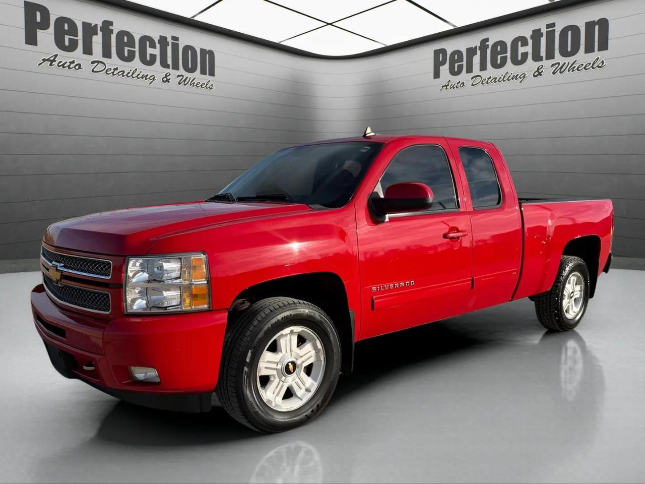 2013 Chevrolet Silverado 1500 4WD Ext Cab 143.5" LT