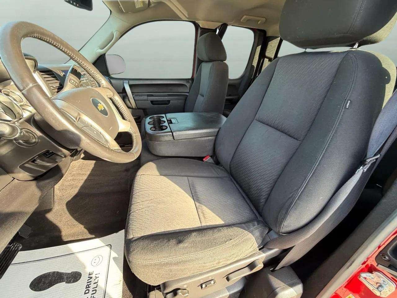 Chevrolet Silverado 1500 4WD Ext Cab 143.5" LT 2013