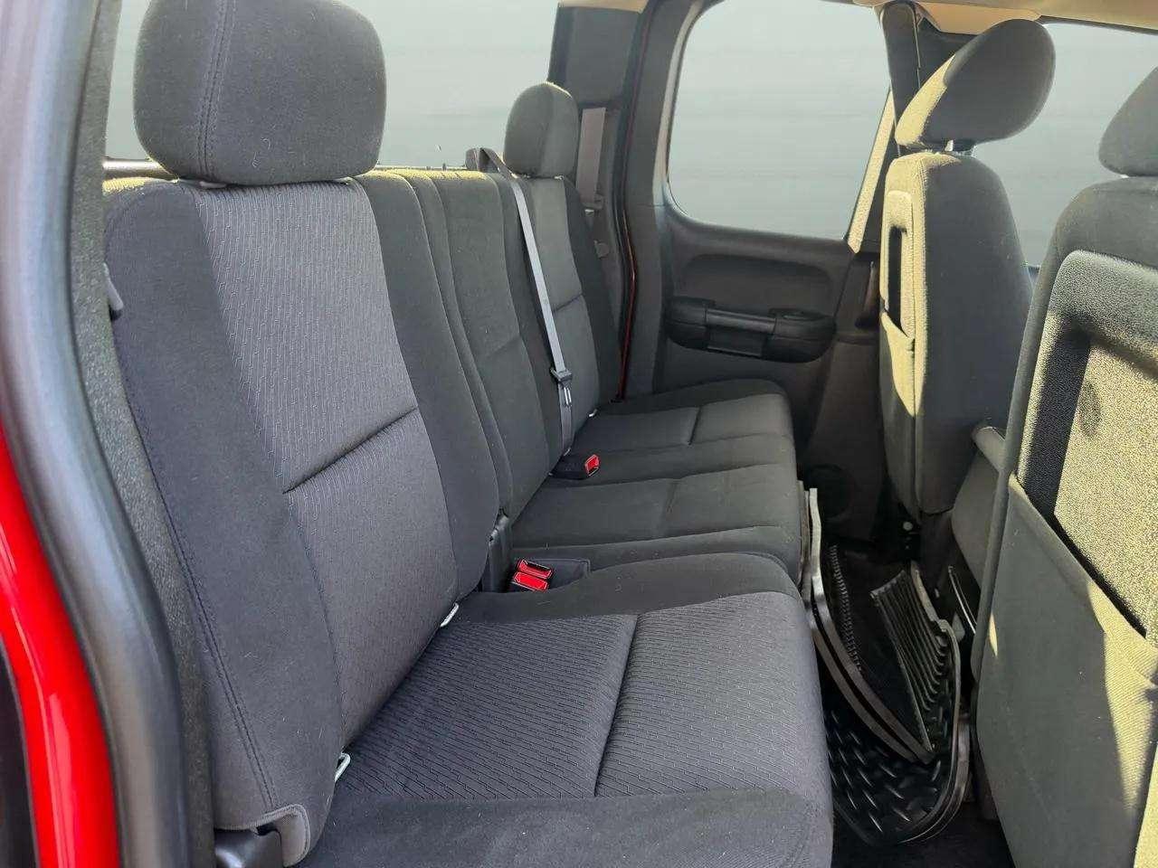 Chevrolet Silverado 1500 4WD Ext Cab 143.5" LT 2013