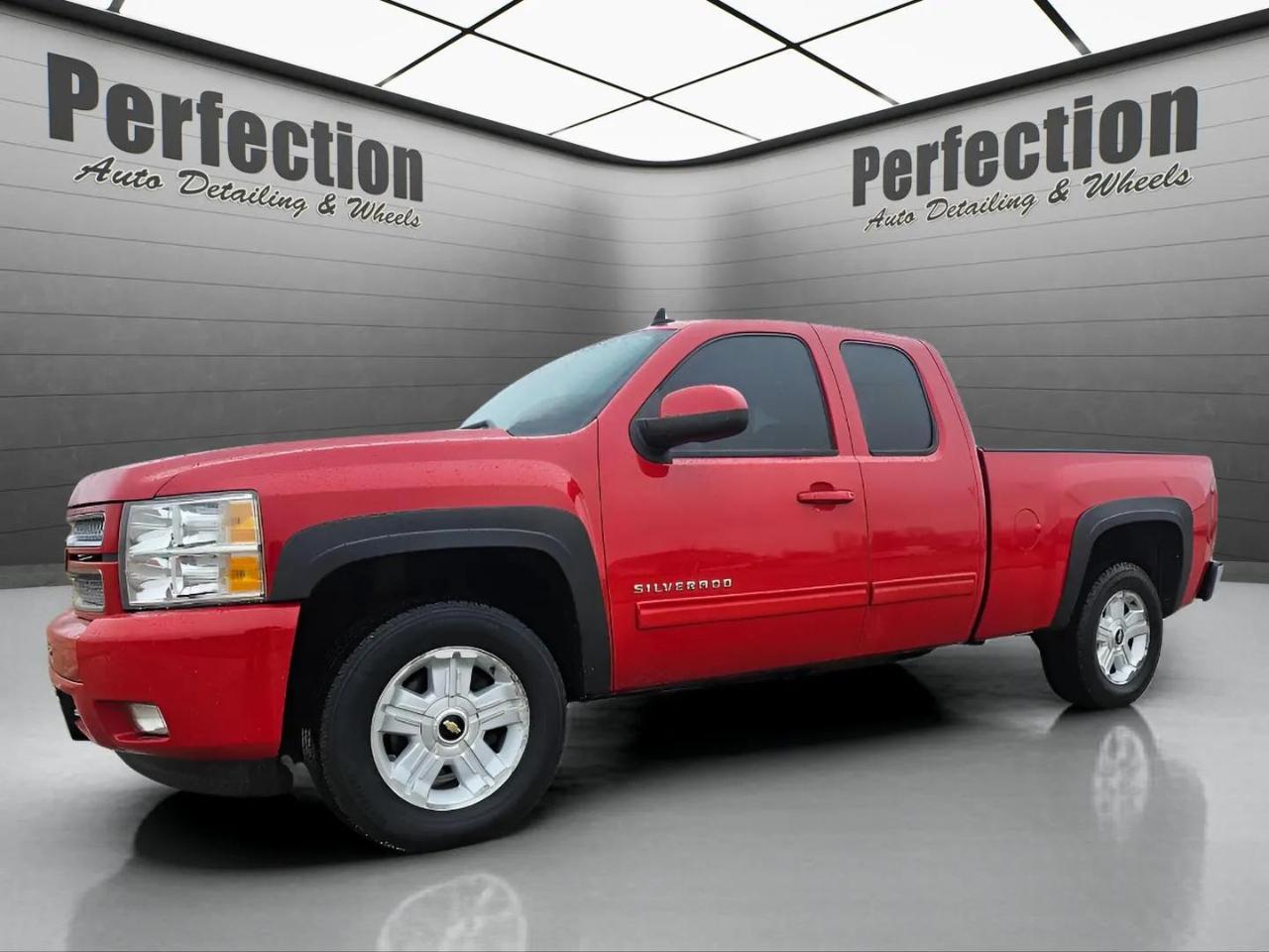 2013 Chevrolet Silverado 1500 4WD Ext Cab 143.5" LT