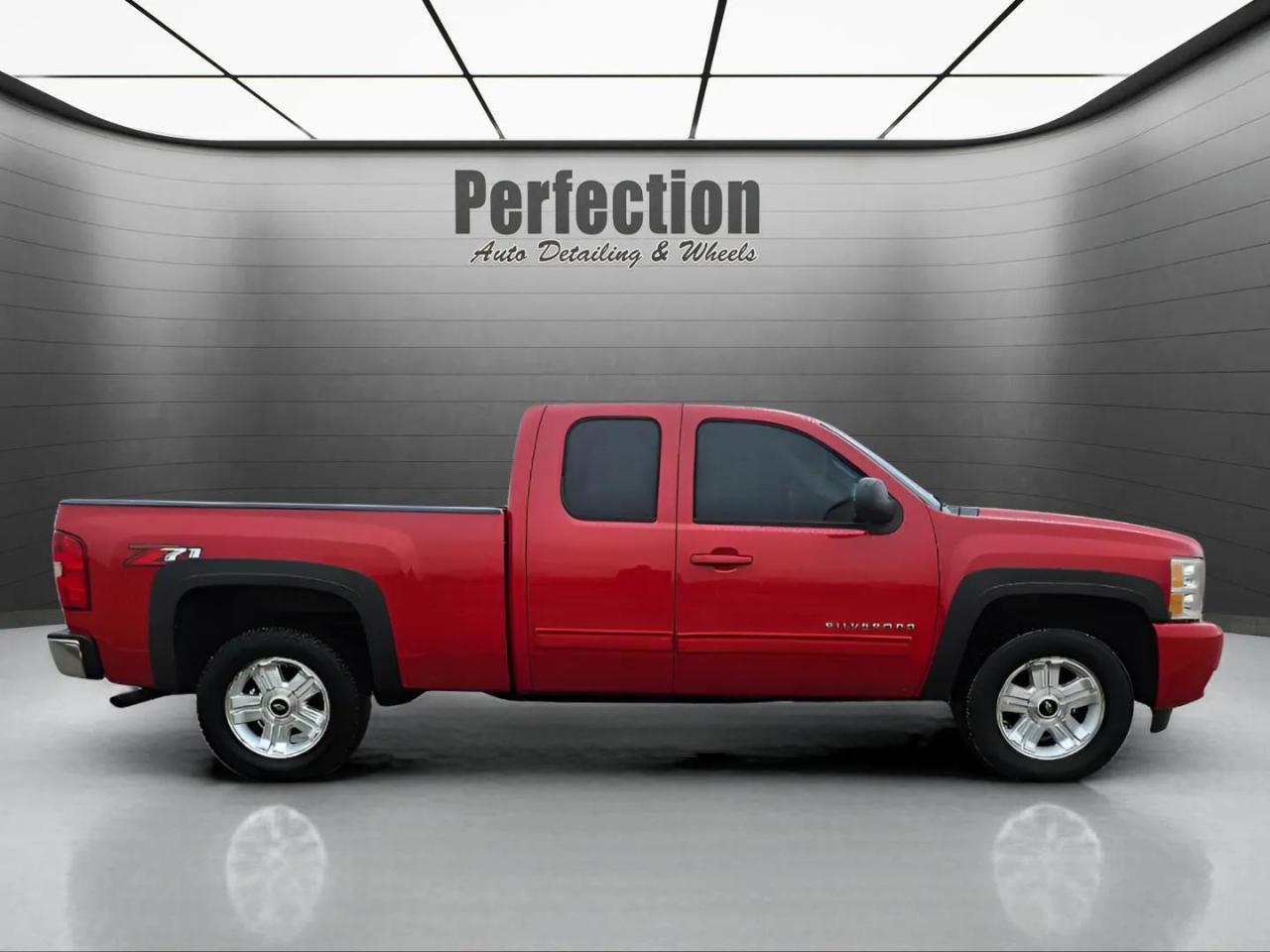 Chevrolet Silverado 1500 4WD Ext Cab 143.5" LT 2013