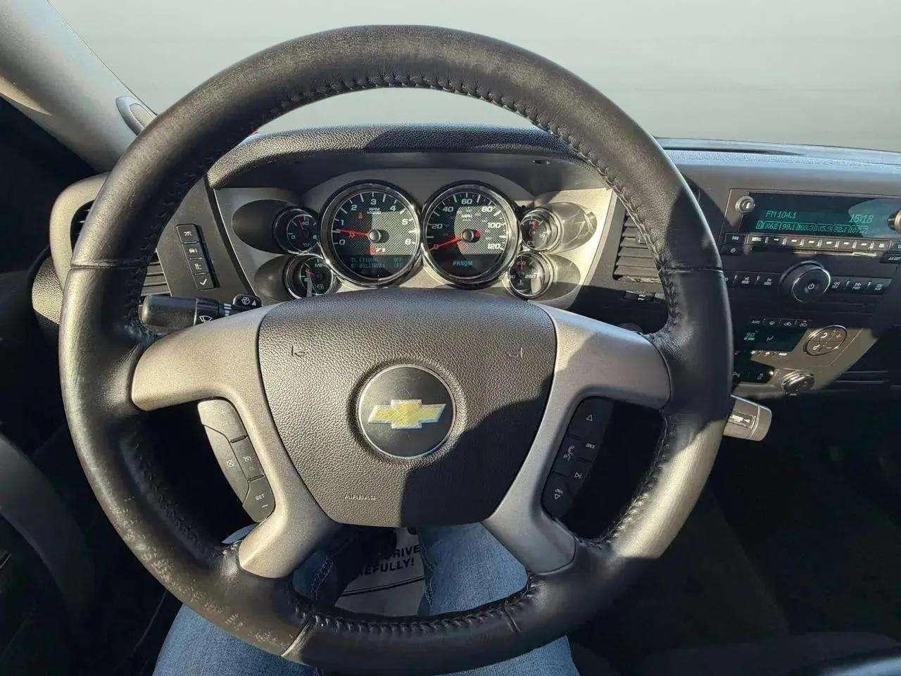 Chevrolet Silverado 1500 4WD Ext Cab 143.5" LT 2013