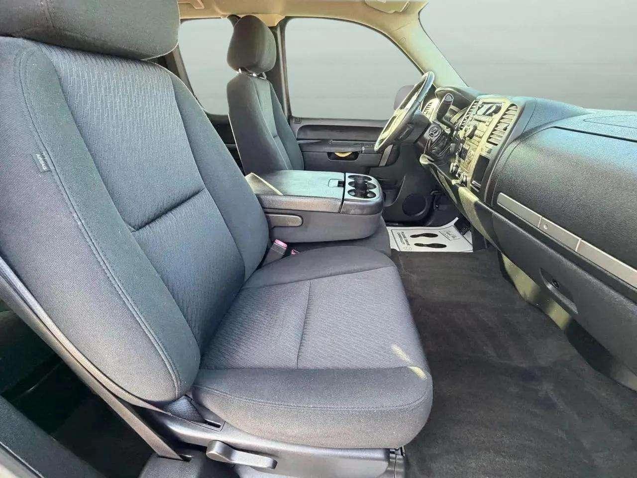 Chevrolet Silverado 1500 4WD Ext Cab 143.5" LT 2013