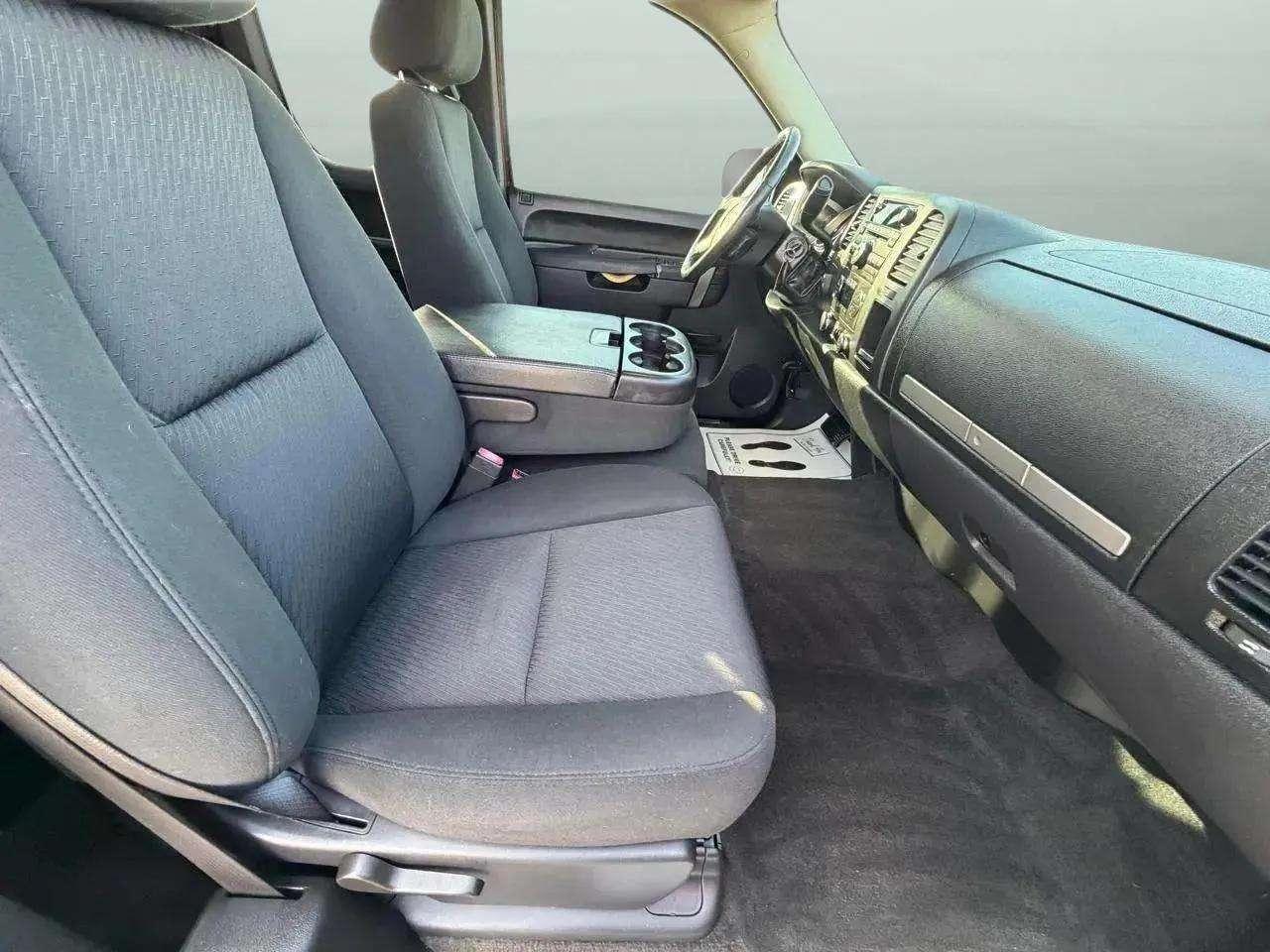 Chevrolet Silverado 1500 4WD Ext Cab 143.5" LT 2013