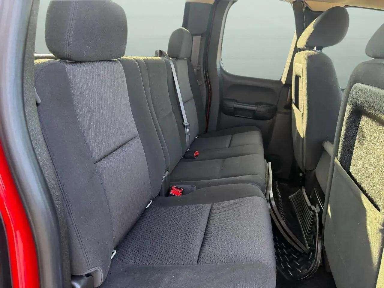 Chevrolet Silverado 1500 4WD Ext Cab 143.5" LT 2013