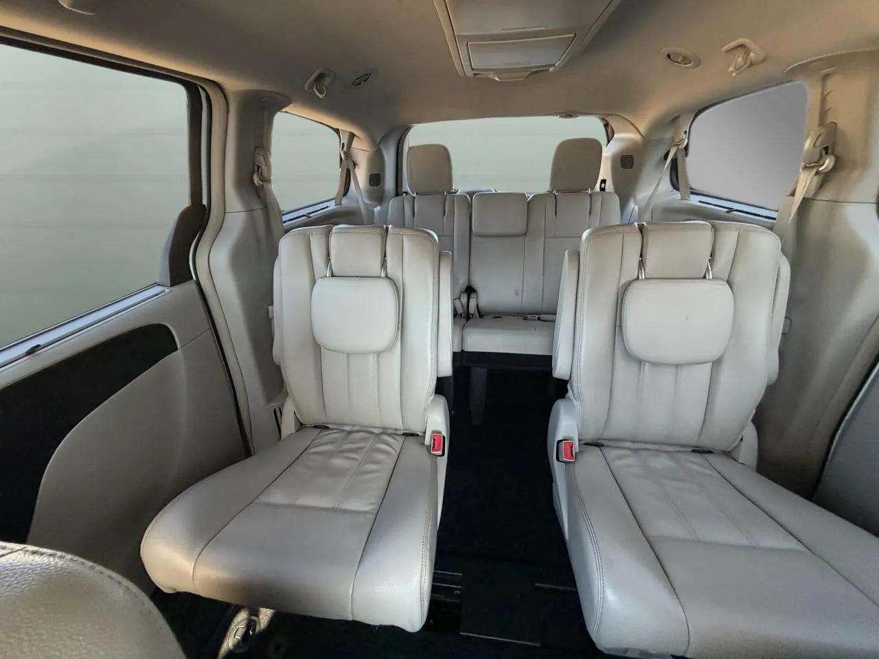 Chrysler Town & Country 4dr Wgn Touring 2014