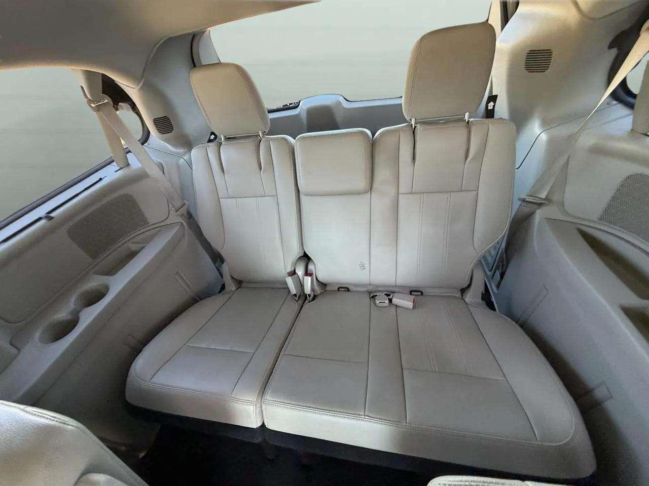 Chrysler Town & Country 4dr Wgn Touring 2014