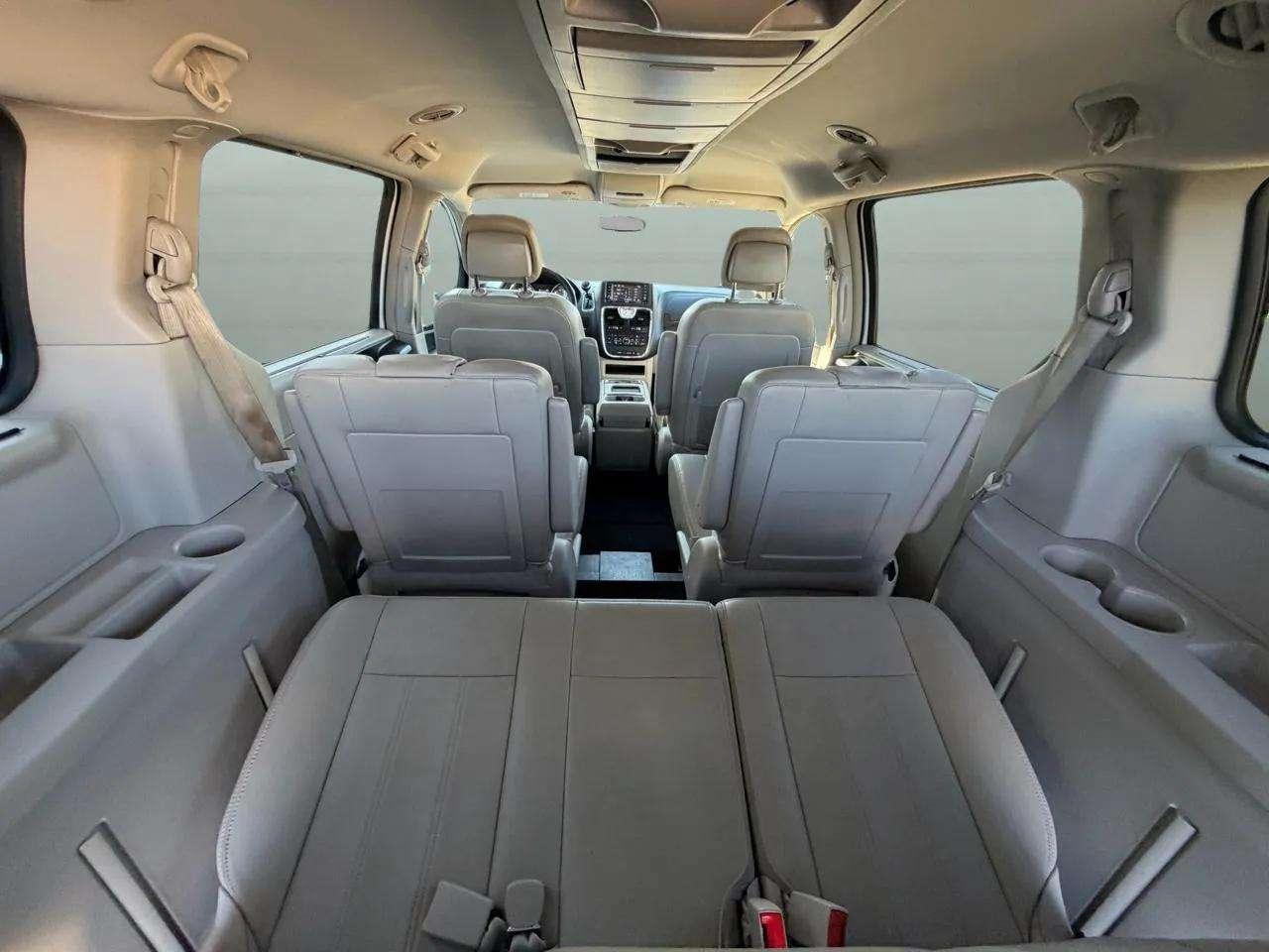 Chrysler Town & Country 4dr Wgn Touring 2014