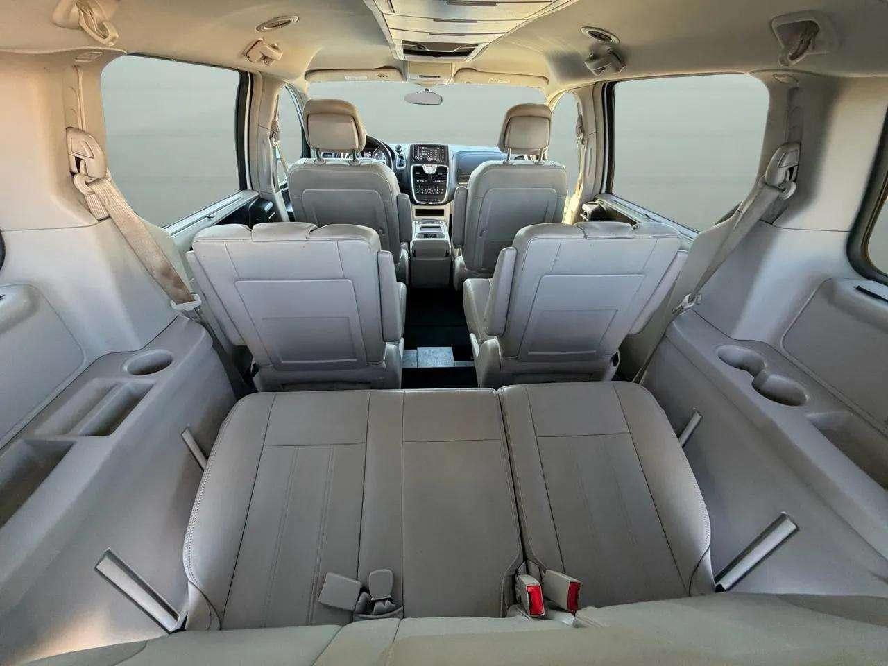 Chrysler Town & Country 4dr Wgn Touring 2014