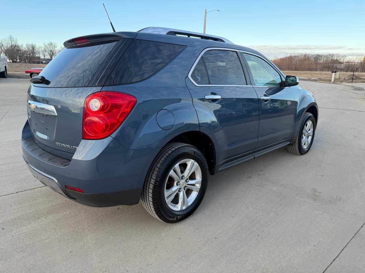 Chevrolet Equinox FWD 4dr LTZ 2011