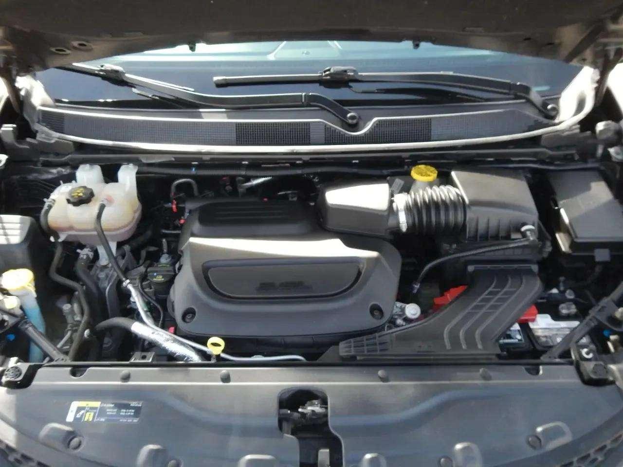 Chrysler Pacifica Touring L Plus 35th Anniversary FWD *Ltd Avail* 2020