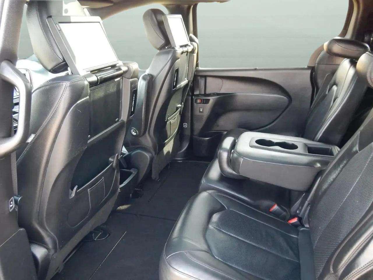 Chrysler Pacifica Touring L Plus 35th Anniversary FWD *Ltd Avail* 2020