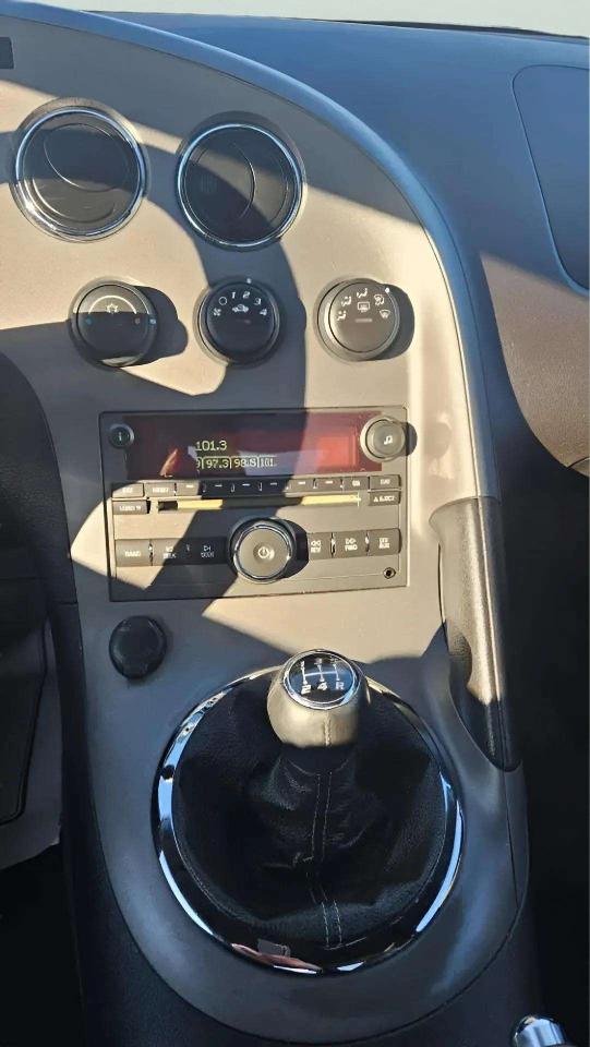 Pontiac Solstice 2dr Convertible 2006