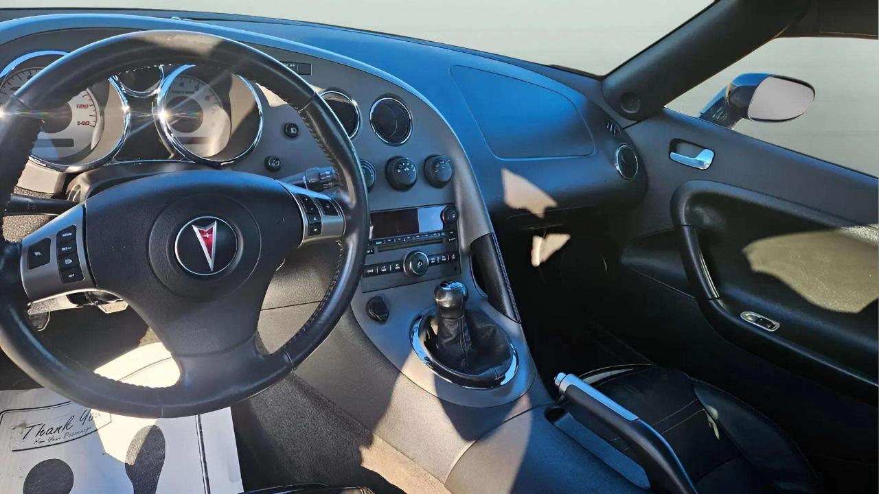 Pontiac Solstice 2dr Convertible 2006