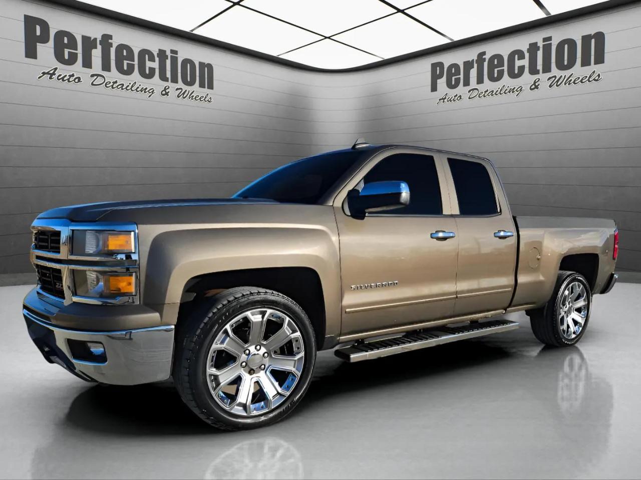 Chevrolet Silverado 1500 4WD Double Cab 143.5" LT w/2LT 2015