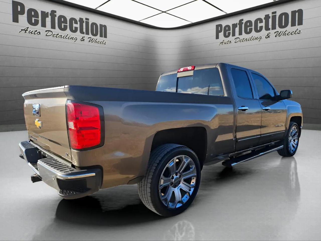 Chevrolet Silverado 1500 4WD Double Cab 143.5" LT w/2LT 2015