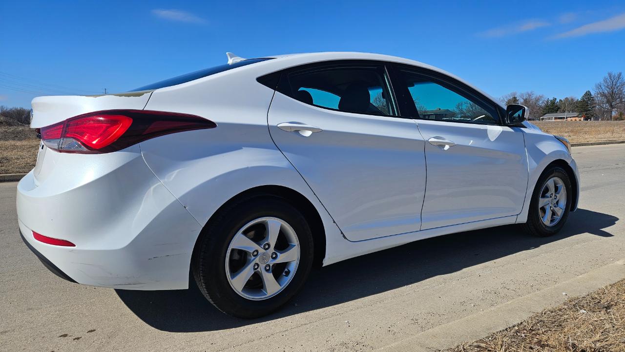 Hyundai Elantra 4dr Sdn Auto SE (Alabama Plant) 2015