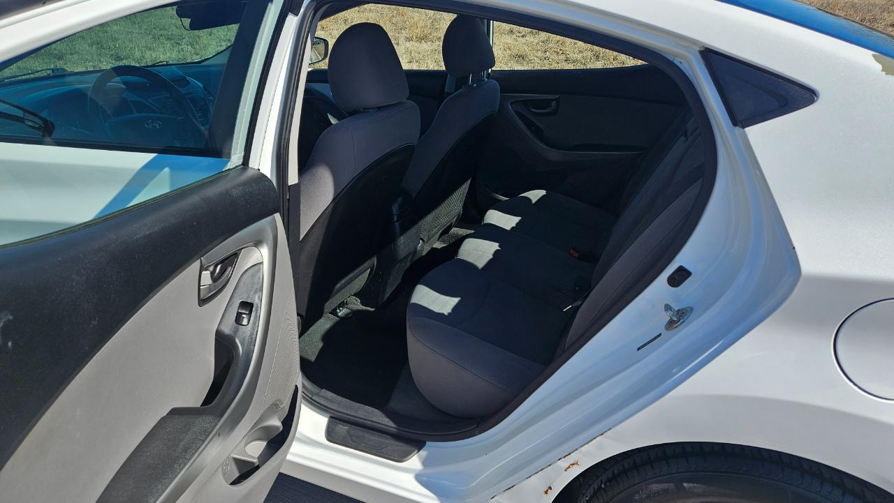 Hyundai Elantra 4dr Sdn Auto SE (Alabama Plant) 2015