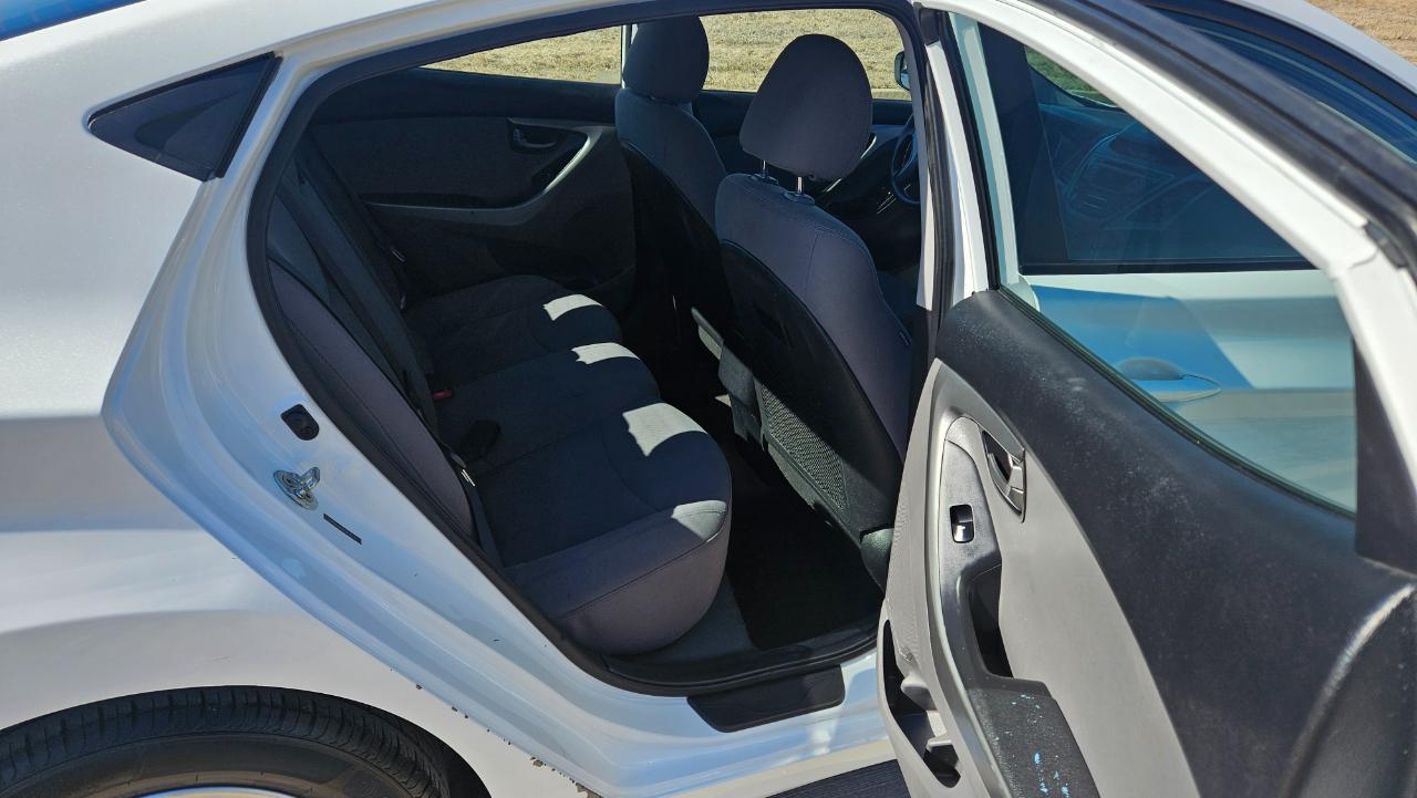 Hyundai Elantra 4dr Sdn Auto SE (Alabama Plant) 2015