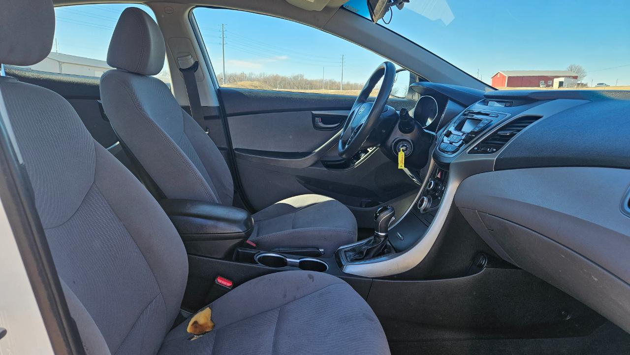 Hyundai Elantra 4dr Sdn Auto SE (Alabama Plant) 2015
