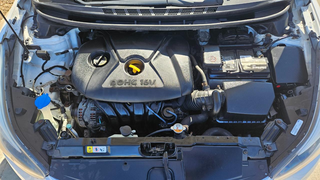 Hyundai Elantra 4dr Sdn Auto SE (Alabama Plant) 2015