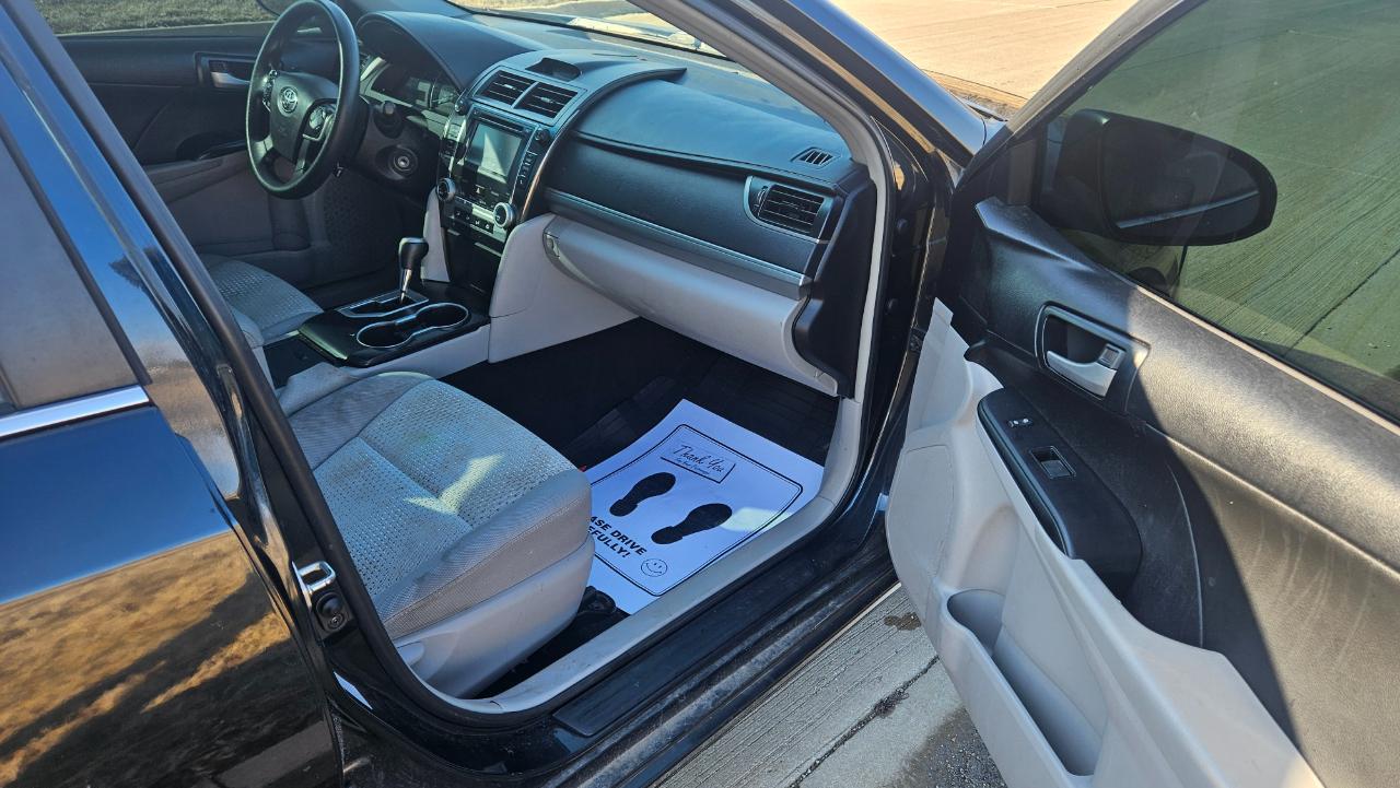 Toyota Camry 2014.5 4dr Sdn I4 Auto SE Sport (Natl) 2014