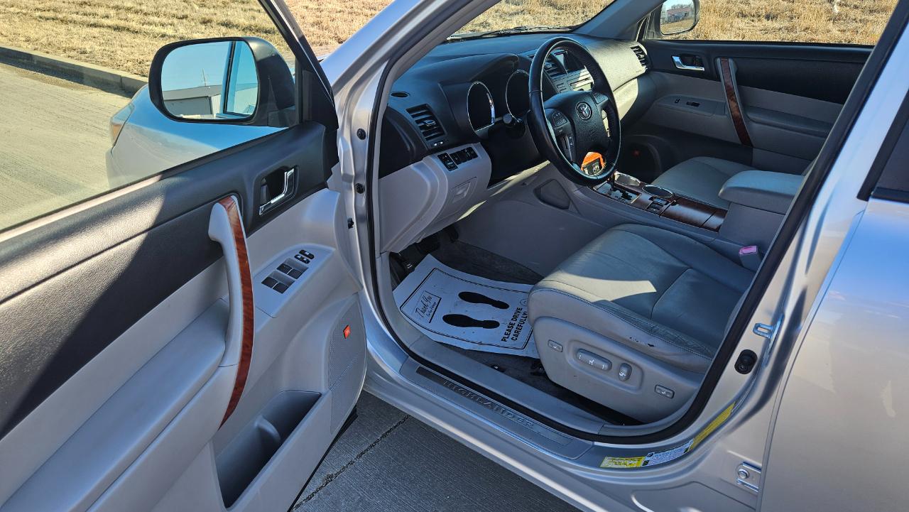 Toyota Highlander 4WD 4dr V6 Limited (Natl) 2009