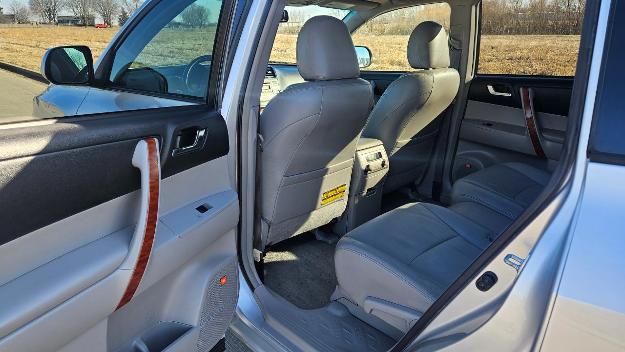 Toyota Highlander 4WD 4dr V6 Limited (Natl) 2009