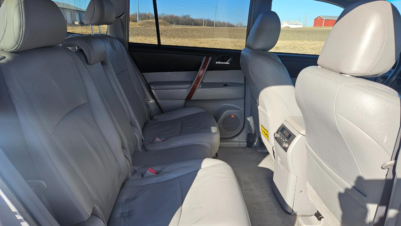 Toyota Highlander 4WD 4dr V6 Limited (Natl) 2009