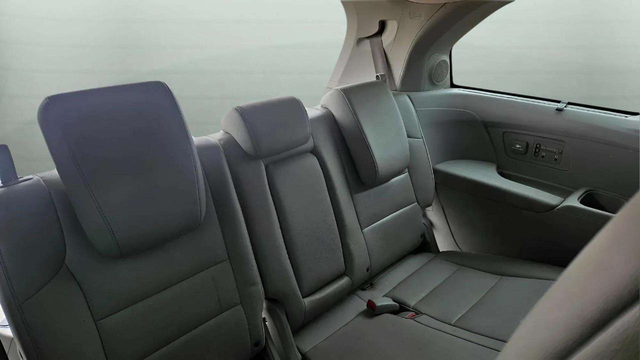 Honda Odyssey 5dr Touring 2011