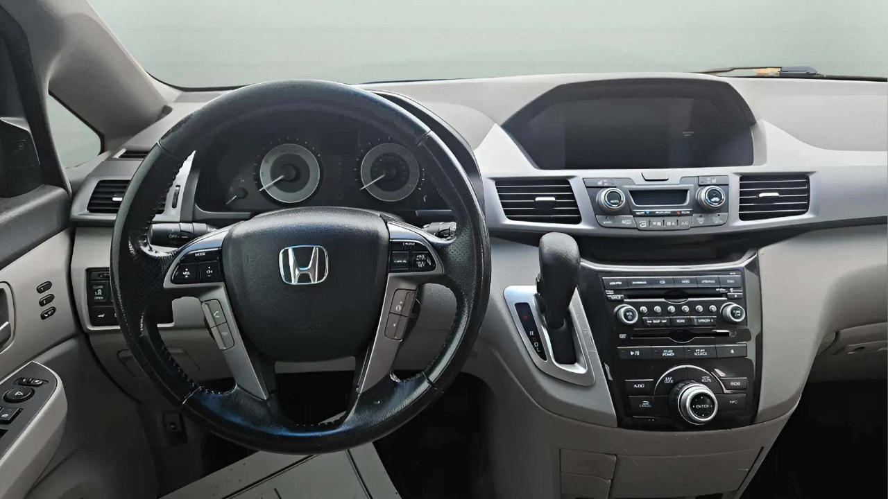 Honda Odyssey 5dr Touring 2011