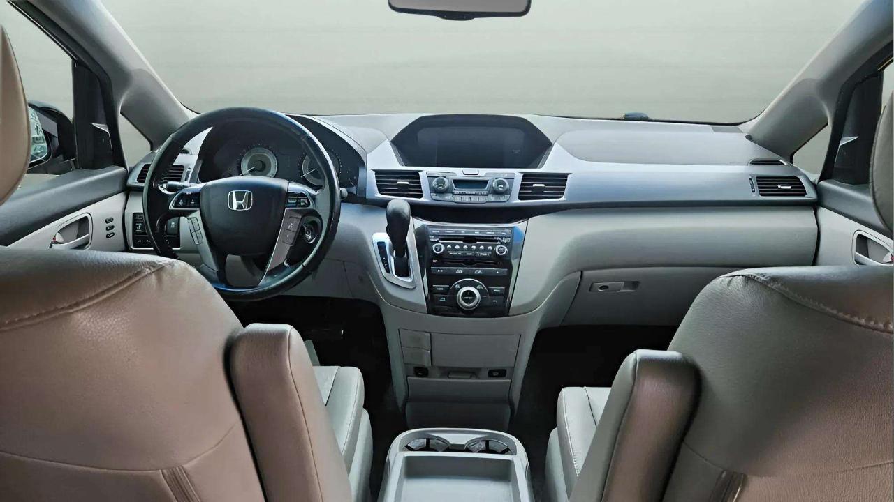 Honda Odyssey 5dr Touring 2011