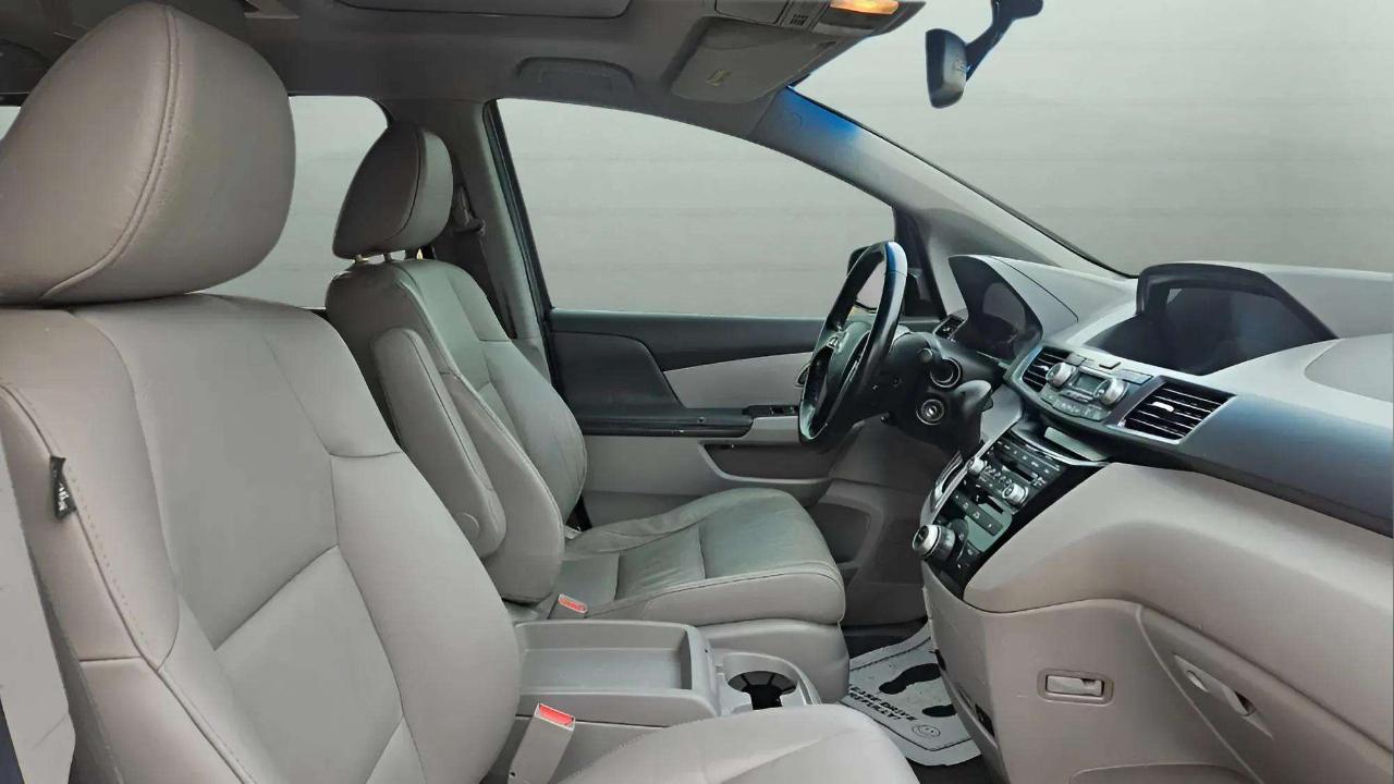 Honda Odyssey 5dr Touring 2011