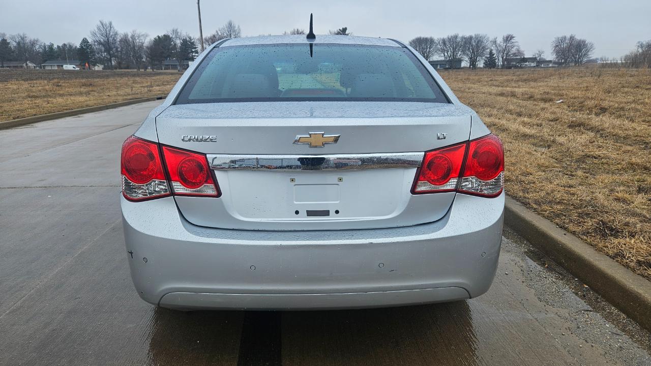 Chevrolet Cruze 4dr Sdn LT w/1LT 2011