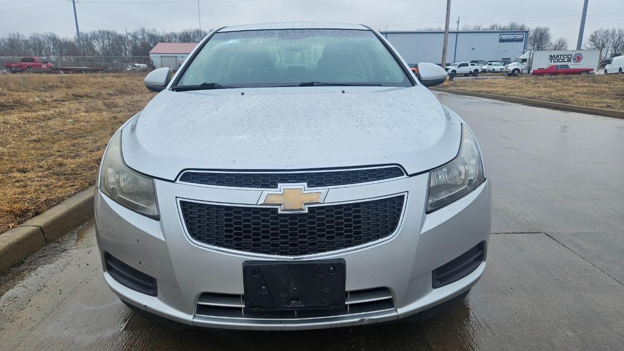 Chevrolet Cruze 4dr Sdn LT w/1LT 2011
