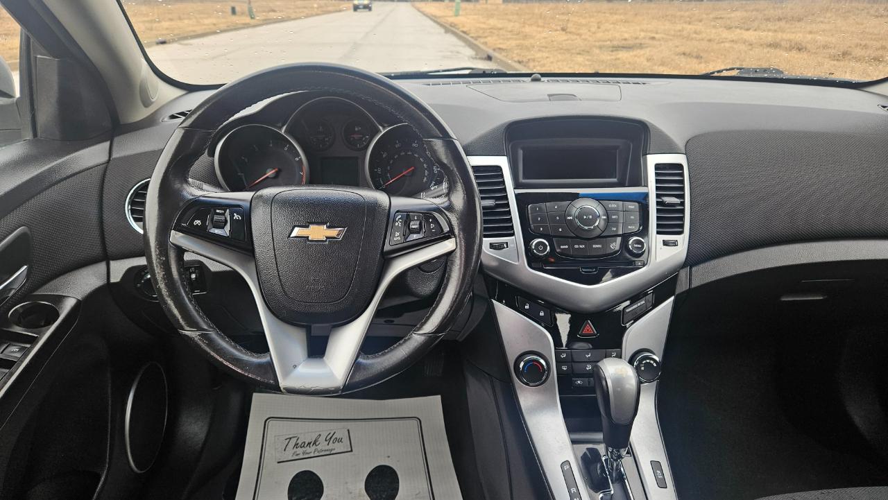 Chevrolet Cruze 4dr Sdn LT w/1LT 2011