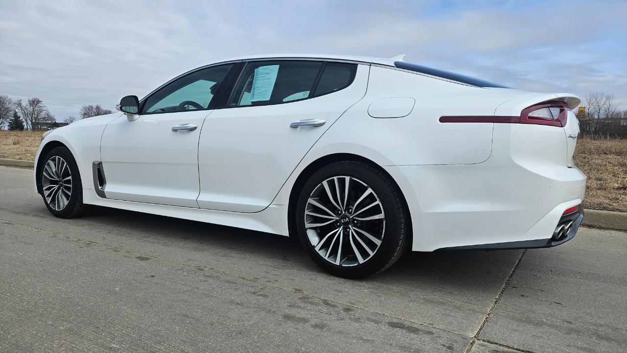 Kia Stinger Premium AWD 2019